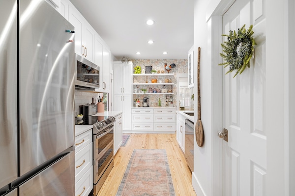 KylskÄp, mikrovÄgsugn, ugn och spishÀll