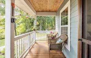 Property grounds - Home On Blessing Lane (Sylva)