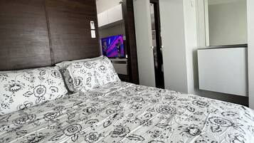 1 chambre, fer et planche Ă repasser, Wi-Fi gratuit, draps fournis