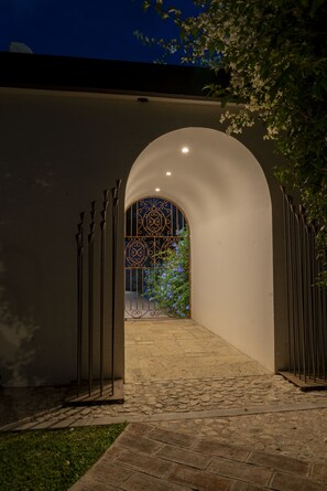 Exterior - Villa Borghese Hotel Boutique - Adults Only (Oaxaca)