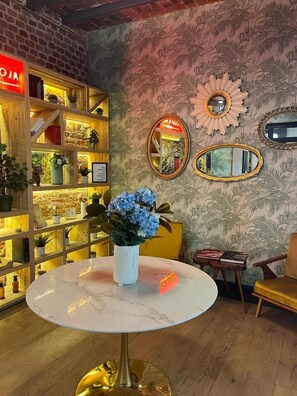 Een 40-inch smart-tv met digitale zenders