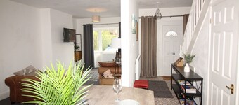 Stunning Service Accommodation, Ideal Location Ashby Scunthorpe Sleeps upto 5