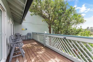Property grounds - Perch in Paradise on St Simons Island (St. Simons Island)