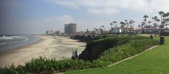 Villa Refugio- Beachfront Resort-Walk to Downtown! La Paloma Beach Tennis Resort