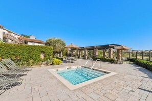 Terrace/patio - Coastal NEWLY RENOVATED Condo in Dana Point. Walking distance to the Salt Creek! (Dana Point)