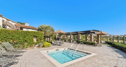 Coastal NEWLY RENOVATED Condo in Dana Point. Walking distance to the Salt Creek!