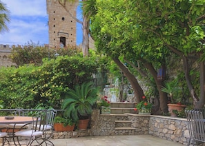 Outdoor dining - VILLA ELEONORA TAORMINA Private Small Pool + Jacuzzi (Taormina)