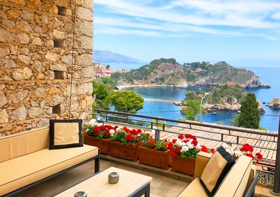 VILLA ELEONORA TAORMINA  Private Small Pool + Jacuzzi