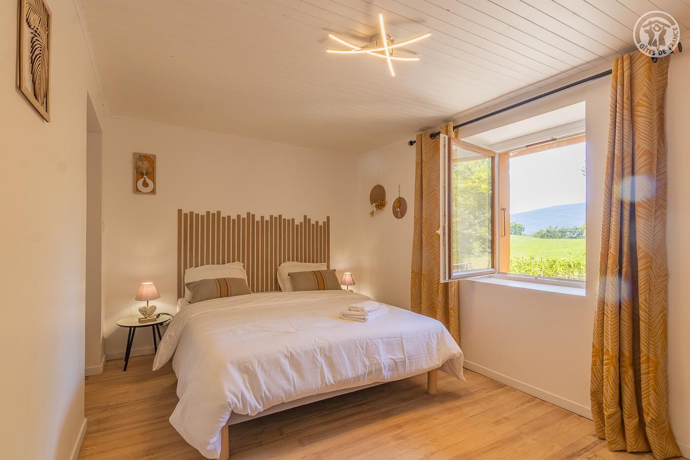 3 chambres, fer et planche à repasser, lit parapluie, Wi-Fi gratuit