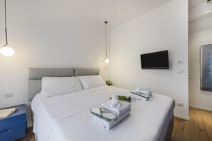 2 Schlafzimmer, Schreibtisch, Bügeleisen/Bügelbrett, WLAN