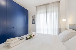2 Schlafzimmer, Schreibtisch, Bügeleisen/Bügelbrett, WLAN