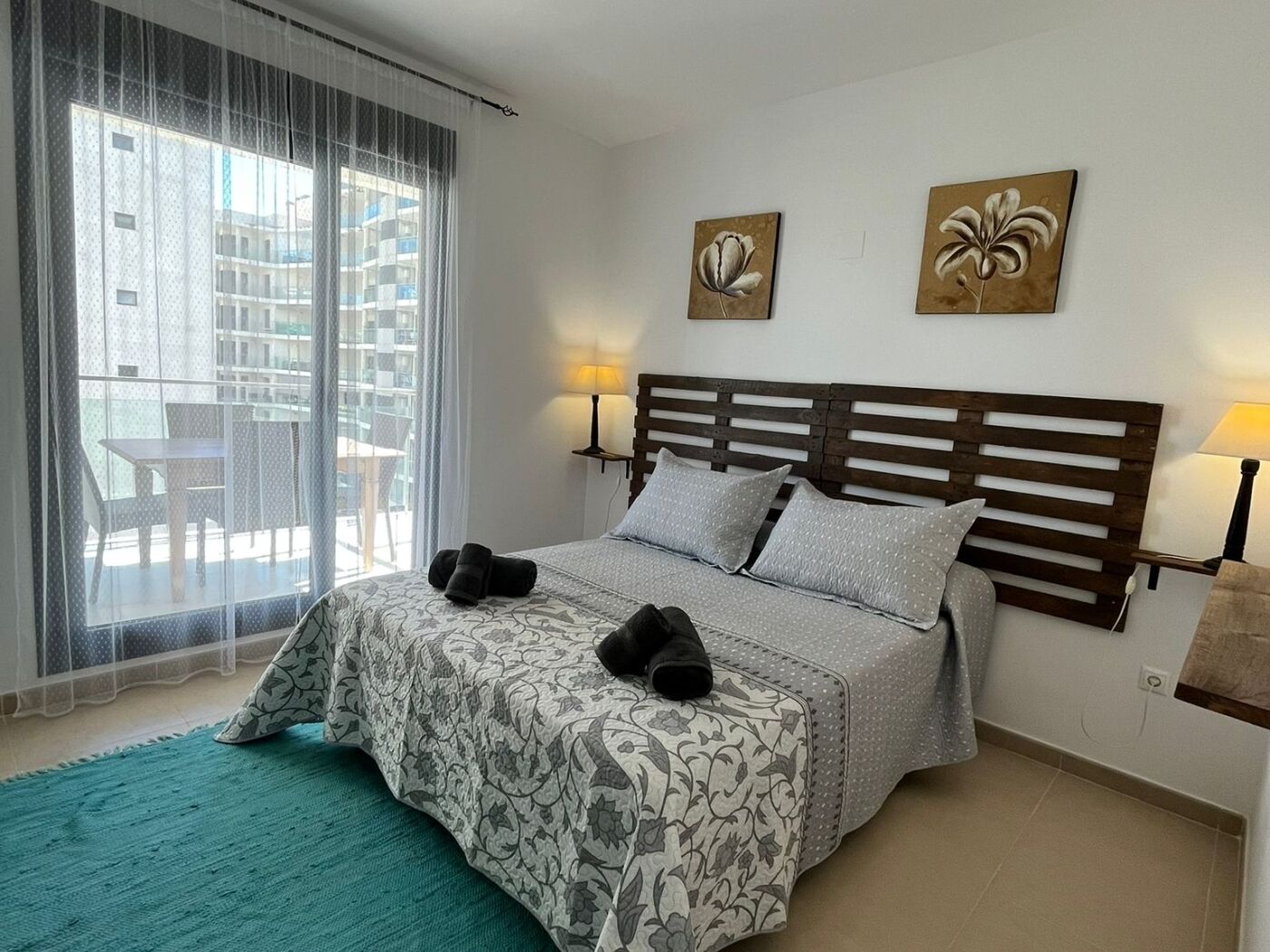 2 bedrooms, iron/ironing board, Internet, bed sheets