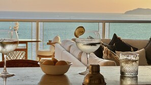 Interior - 4 BR Luxury beachfront apartment in Acapulco Bay. (Acapulco de Juárez)