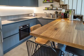 Fridge, oven, dishwasher - SE025 - Senigallia, wonderful three-room apartment with terrace (Senigallia)