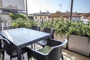 Outdoor dining - SE025 - Senigallia, wonderful three-room apartment with terrace (Senigallia)