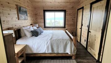 3 Schlafzimmer, Schreibtisch, Bügeleisen/Bügelbrett, Reisekinderbett