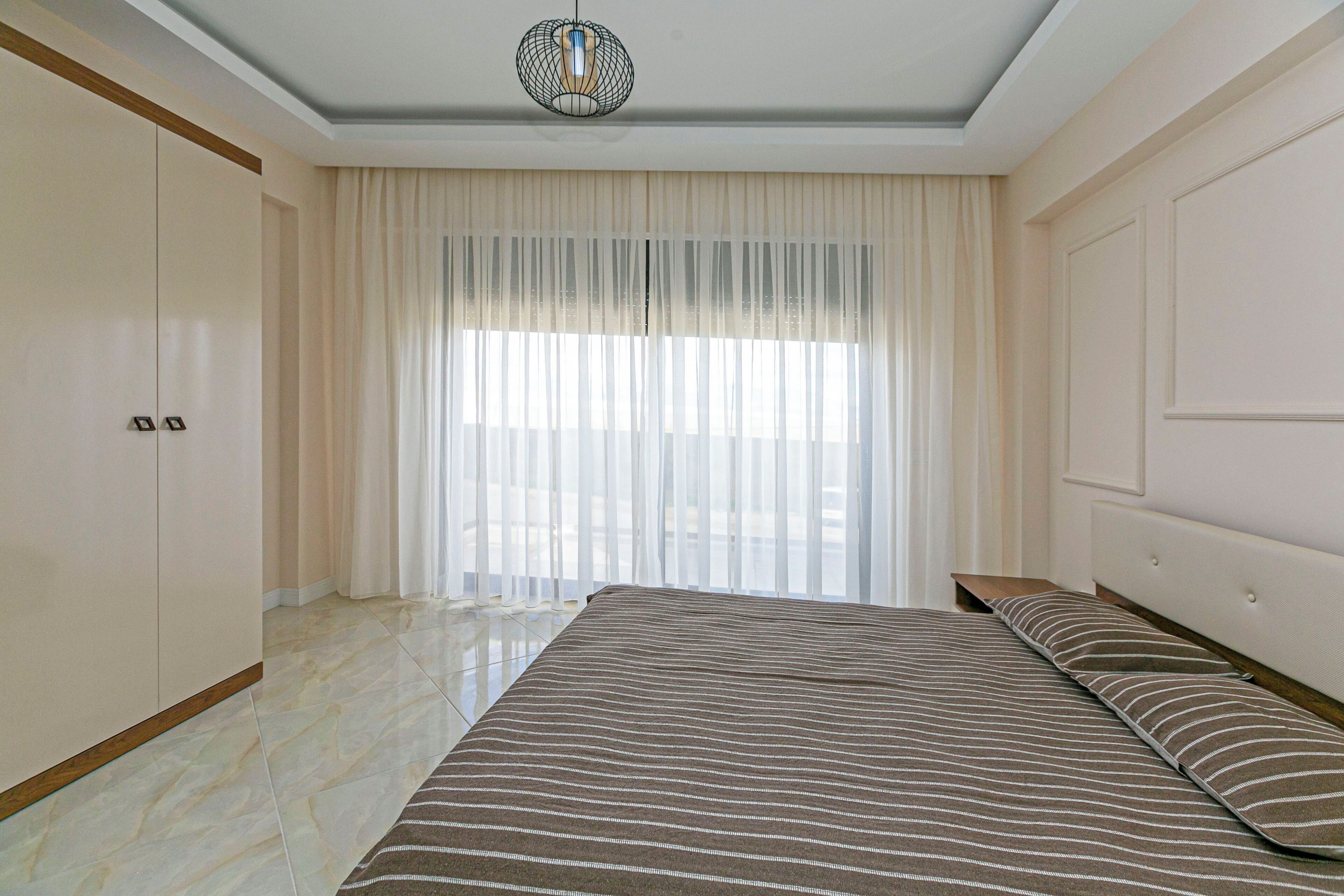 3 habitaciones, escritorio, tabla de planchar con plancha y wifi gratis 