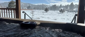 Log cabin - Hot Tub - Fire Pit 