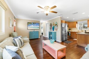 智能電視、書籍