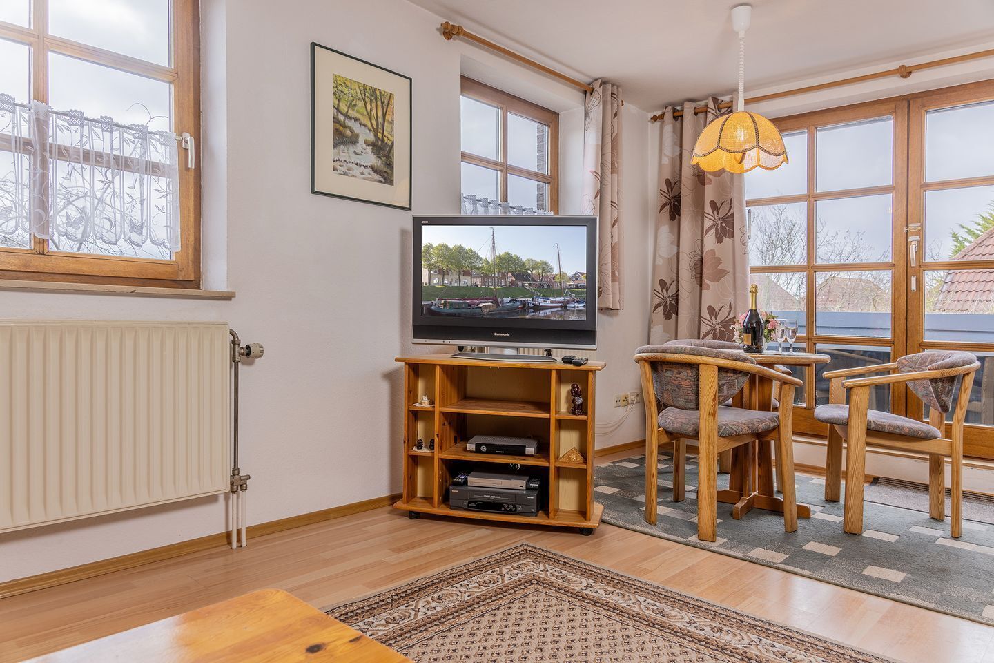 50192 Haus Irene Og - Einfach Mal Ausspannen: Die Obergeschoss-wohnung Liegt In - Carolinensiel