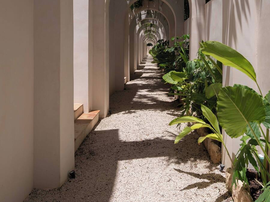 1 bedroom, Egyptian cotton sheets, premium bedding, down duvets