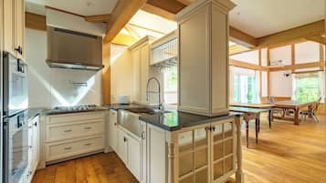 Luxury Villa | Private kitchen | Full-size fridge, microwave, oven, stovetop