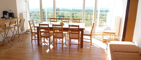 Apartment, 3 Schlafzimmer, Raucher, Balkon | Esszimmer