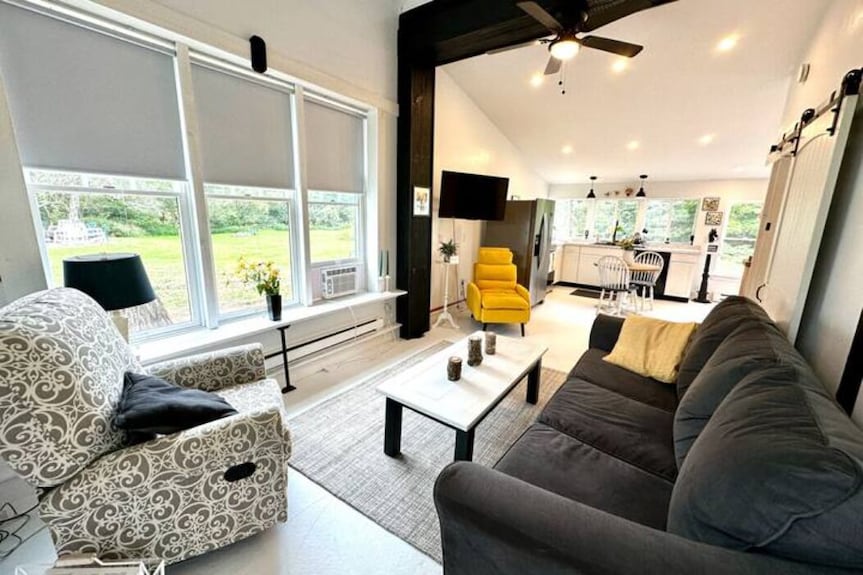 The Barnhouse - Country Charm 2 Miles From Colgate, Renovated Century-old Barn - Colgate University, Hamilton