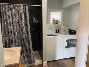 Shower, hair dryer, towels, soap - The Spring House (Bedford)