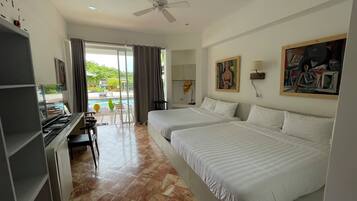 5 bedrooms, WiFi, bed sheets