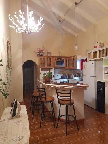 Comfortable apartment close to Tyrell Bay Marina