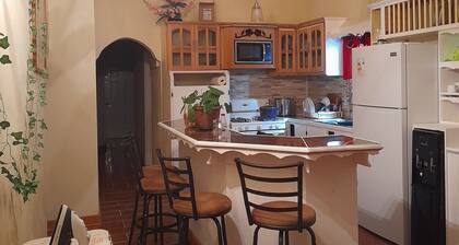 Comfortable apartment close to Tyrell Bay Marina