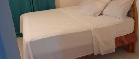 3 Schlafzimmer, Bügeleisen/Bügelbrett, WLAN, Bettwäsche