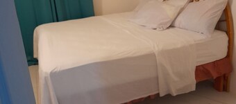 Comfortable apartment close to Tyrell Bay Marina