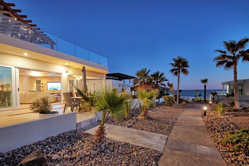 Casa Onyx - Costa Diamante - Easy Access to Sandy Beach, Close to Everything! Heated Pool!