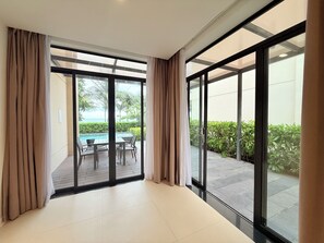 Courtyard - VILLA PHONGLIEM (Cam Lam)
