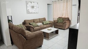 Living area - House in San Miguel, Res. San Andres (San Miguel)