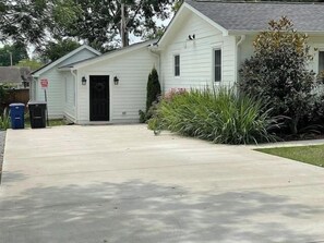 Exterior - 2 BR Highland House of Historic DWTN Franklin (Franklin)