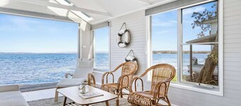 Waterfront Luxury Residence 9 min from Hyams Beach
