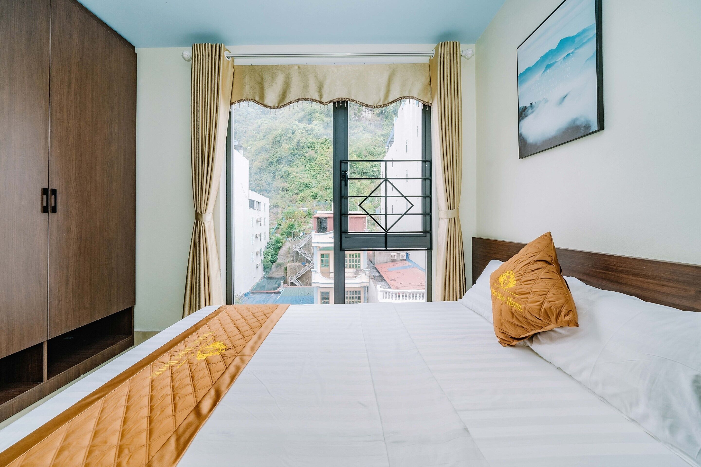 Chambre Triple Familiale, vue montagne | Vue de la chambre