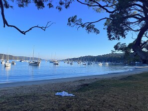 Beach nearby - The Sundeck Cottage -  Clareville Beach (Clareville)