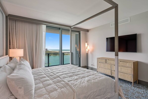 4 bedrooms, iron/ironing board, WiFi, bed sheets