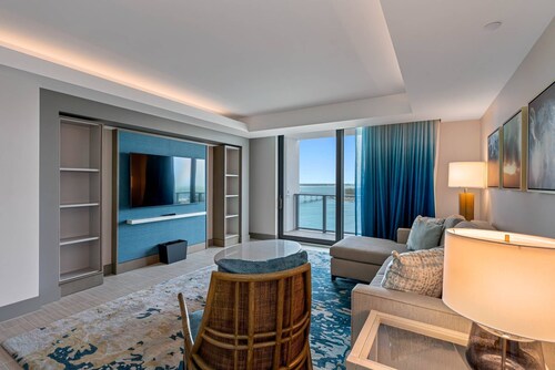 3-BR Residence @ JWM Clearwater Beach ~ Pool, Hot Tub, Spa, Fitness Center, FREE Activities ~ #1411