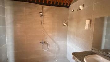 Comfort Room | Bathroom