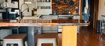 Farmhouse on Ranch! Fireplaces, Horses & Cattle