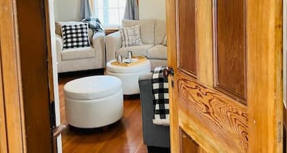 Farmhouse on Ranch! Fireplaces, Cattle & Horses
