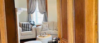 Farmhouse on Ranch! Fireplaces, Horses & Cattle