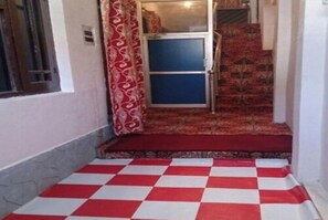 Lobby - Goroomgo Khanday Guest House srinagar (Srinagar)
