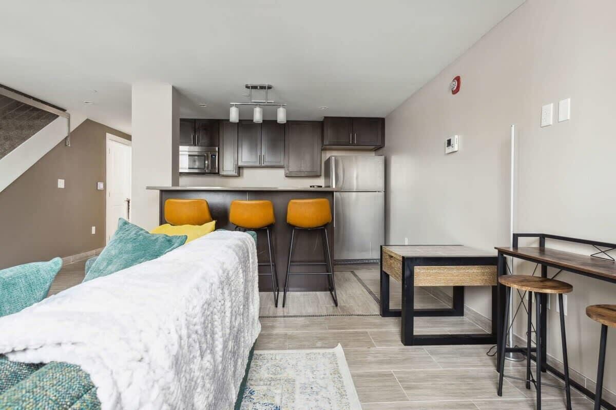 2 bedrooms, iron/ironing board, travel cot, free WiFi