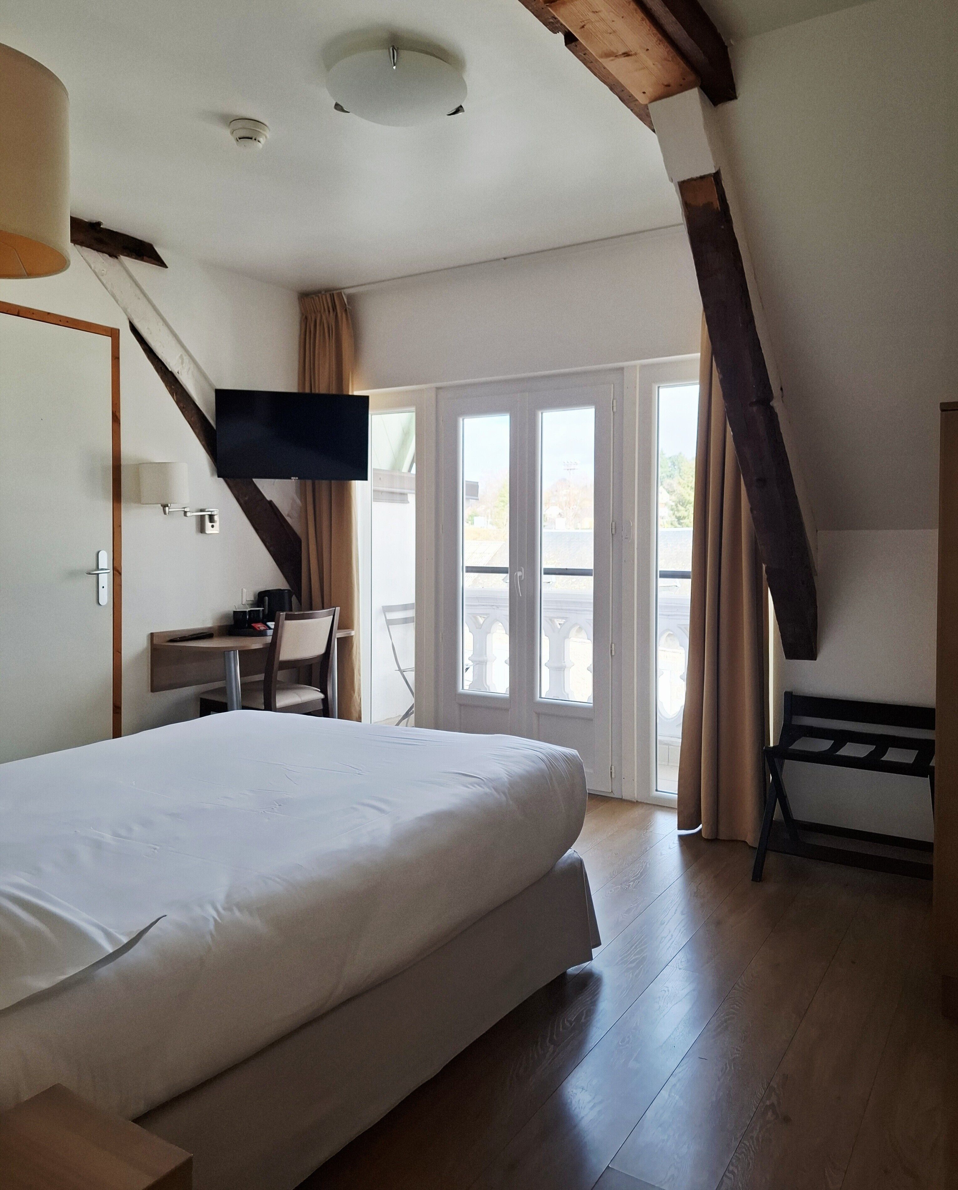 Premium Double Room | Premium bedding, desk, free WiFi, bed sheets